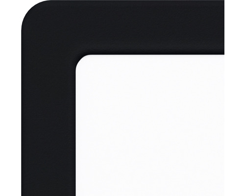 Detaliu colț negru rotunjit