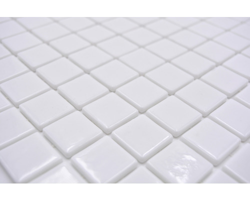 Prim-plan cu plăci de mozaic pătrate