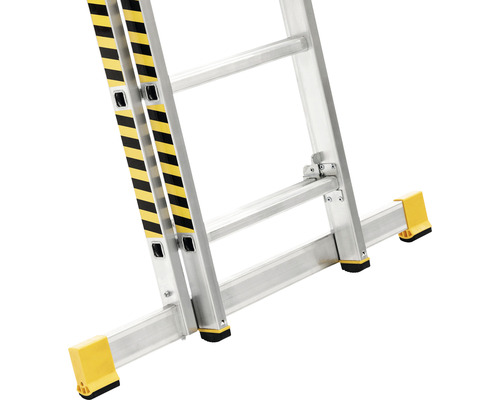 Imagine detaliată a unei scări din aluminiu cu dungi de siguranță și picioare antiderapante