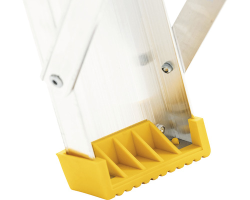 Imagine detaliată cu o scară cu picior galben pentru o poziție sigură