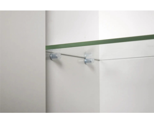 Prim-plan cu o poliță de sticlă cu suport