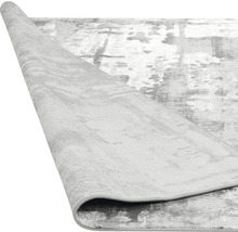 Covor gri cu model abstract