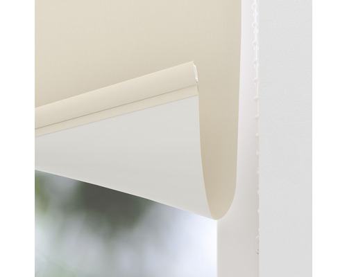 Prim-plan cu o rolă în stare coborâtă