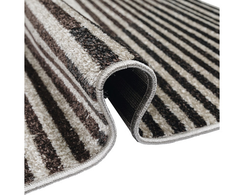 Covor cu model în dungi