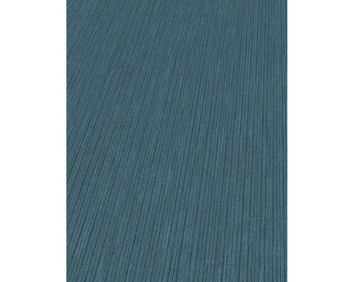 Prim-plan cu un tapet vlies albastru cu un model în dungi.