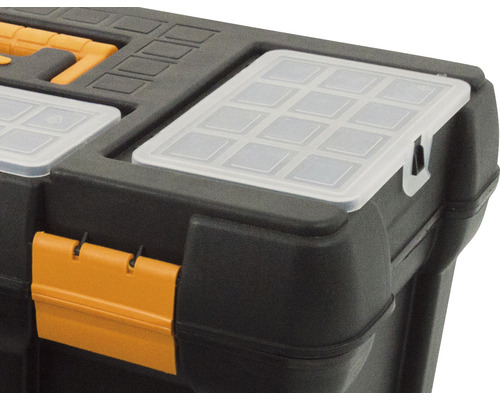 Prim-plan cu o cutie de scule cu capac transparent și închizătoare