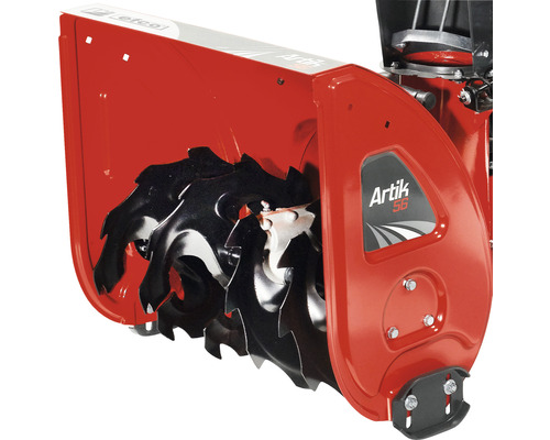 Detaliu freză de zăpadă cu vedere asupra cilindrului de frezare