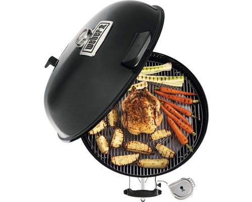 Grătar rotund cu pui, cartofi și legume la grătar