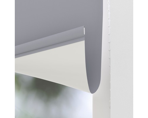 Rulou de fereastră pe fereastră