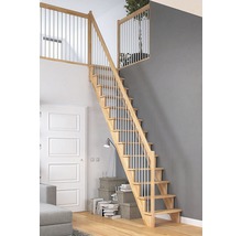 Scară din lemn cu balustrade metalice într-un living luminos