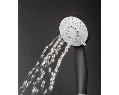 Duș de mână cu jet de apă