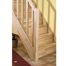 Scară din lemn cu balustradă pentru interior