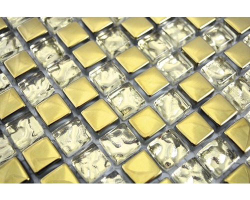 Prim-plan cu plăci de mozaic pătrate