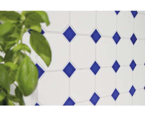 Faianță de perete cu model octogonal și romburi
