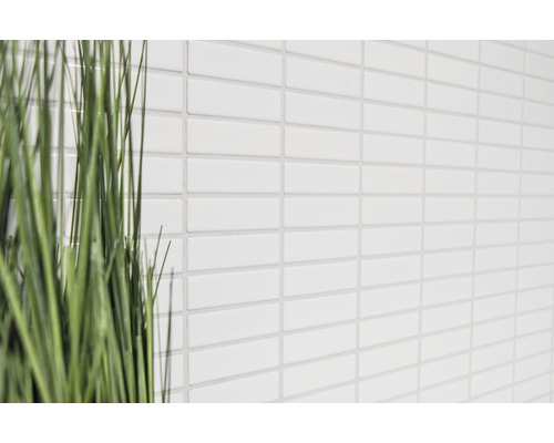 Faianță de perete în formă dreptunghiulară