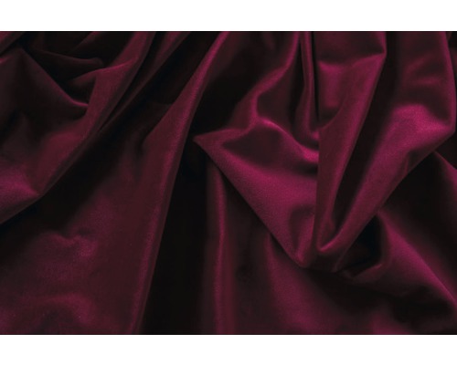 Prim-plan cu țesătură de catifea vișinie