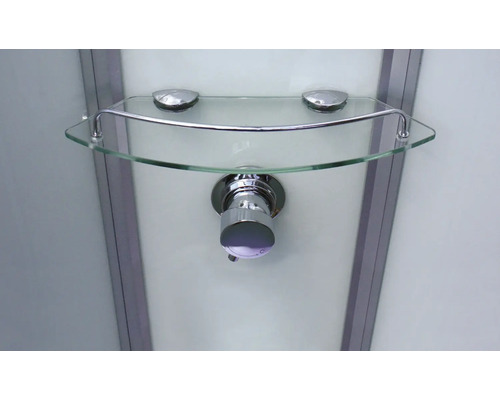 Raft din sticlă cu armătură într-un duș