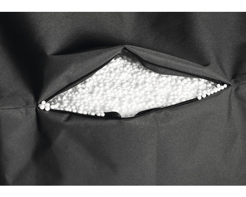 Prim-plan cu un sac de șezut cu fermoar și umplutură din bile de polistiren