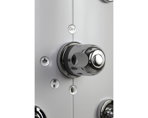 Prim-plan al unui robinet de duș cu indicator de funcție