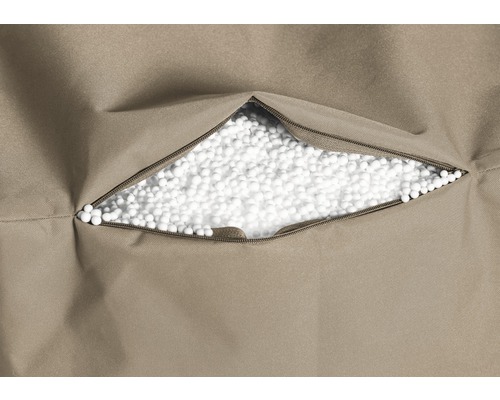 Umplutură din bile de polistiren în sacul de șezut