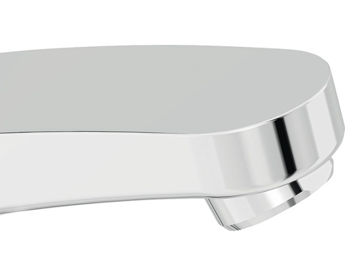 Prim-plan cu un robinet cromat