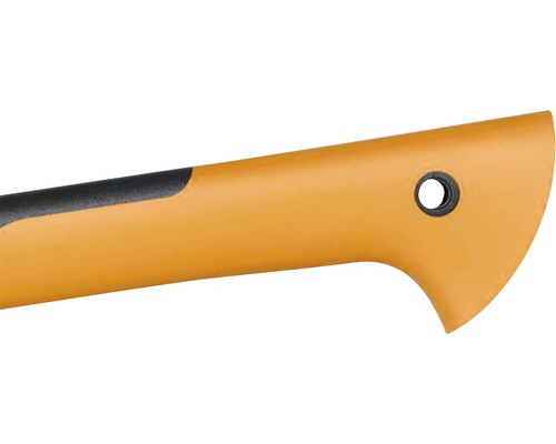 Coada toporului cu orificiu de agățare