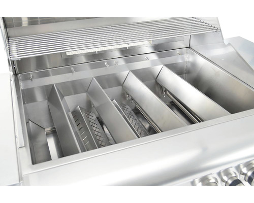 Vedere interioară a unui grătar pe gaz din oțel inoxidabil cu grătar