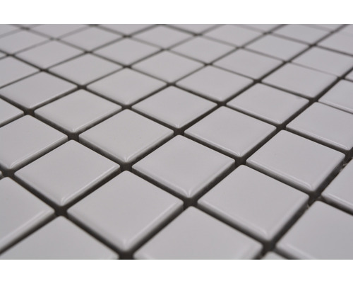 Plăci pătrate în grilă de plăci