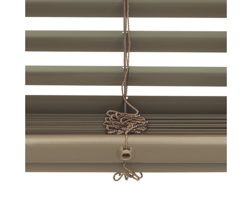 Jaluzea orizontală cu șnur de tragere pentru fereastră