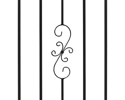 Detaliu gard metalic cu elemente decorative