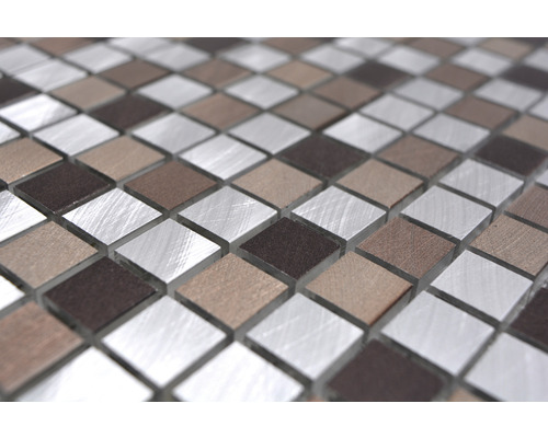 Prim-plan cu plăci de mozaic