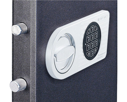 Vizualizare detaliată a unui seif cu închidere digitală cu combinație