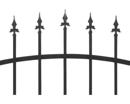 Imagine detaliată a unui gard metalic cu vârfuri decorative