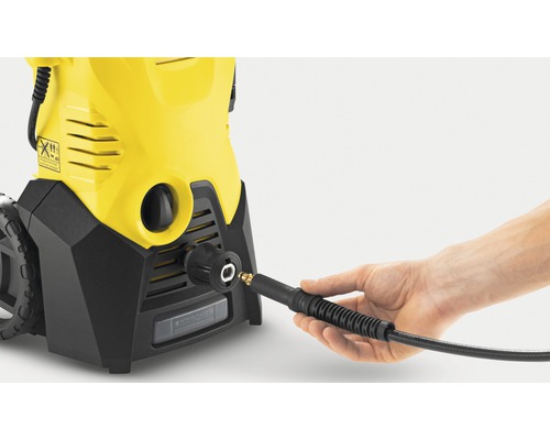 Aparat de curățat cu înaltă presiune cu furtun conectat