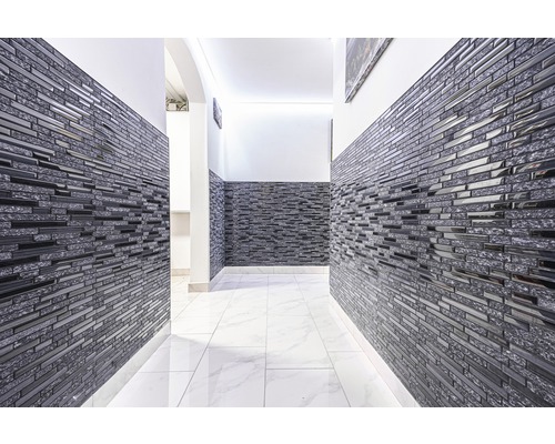 Hol cu gresie de perete și gresie de podea