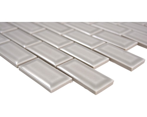 Plăci de mozaic în îmbinare