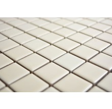 Model de gresie cu plăci ceramice pătrate
