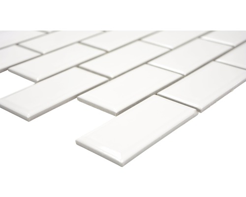 Plăci dreptunghiulare lucioase în model herringbone