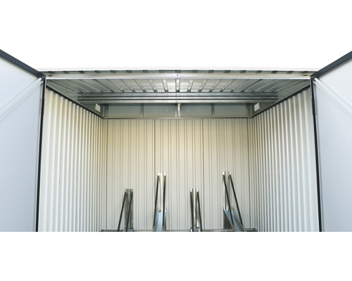 Vedere interioară a unei magazii de grădină metalice cu uși deschise și suport pentru biciclete