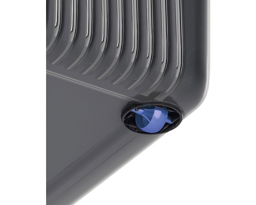 Vizualizare detaliată a unui radiator cu robinet de aerisire