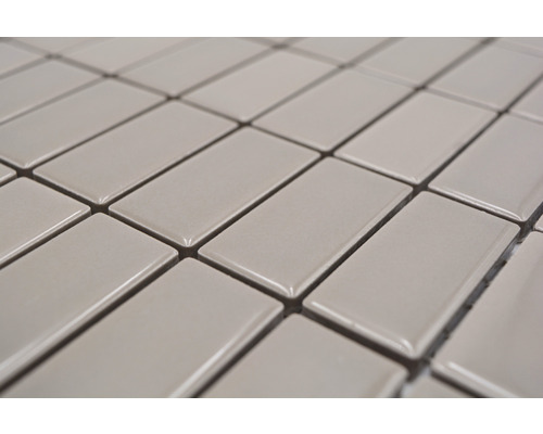 Plăci ceramice dreptunghiulare în model mozaic