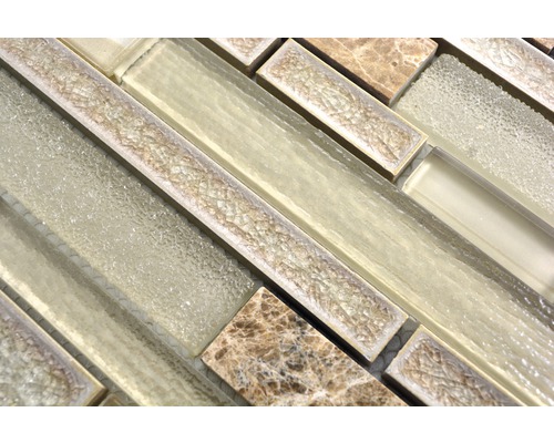 Placă mozaic cu elemente din sticlă și marmură