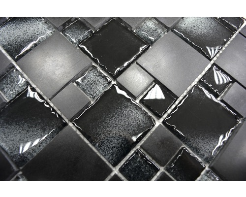 Placă de mozaic cu elemente de sticlă și piatră