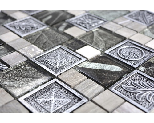 Placă de mozaic cu elemente din sticlă și piatră