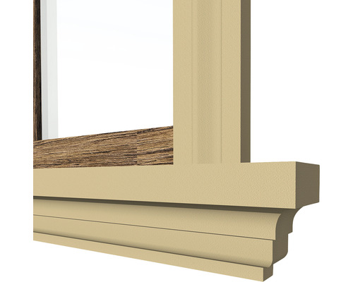 Detaliu al unei ferestre cu ramă decorativă