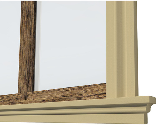 Imagine detaliată a unei ferestre cu cadru de lemn și pervaz