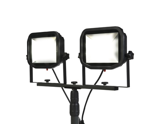 Două reflectoare LED de șantier pe trepied pentru iluminat șantier