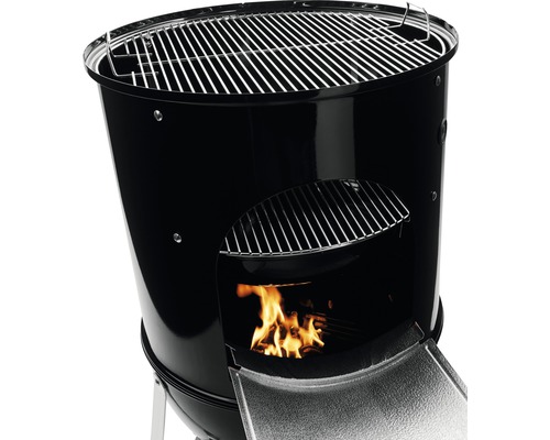 Grătar sferic cu foc și grătar