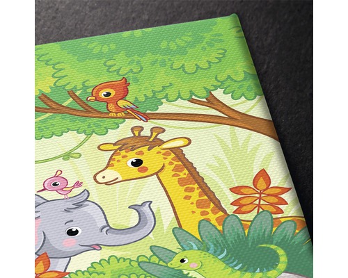 Ilustrație cu o junglă cu animale pe pânză