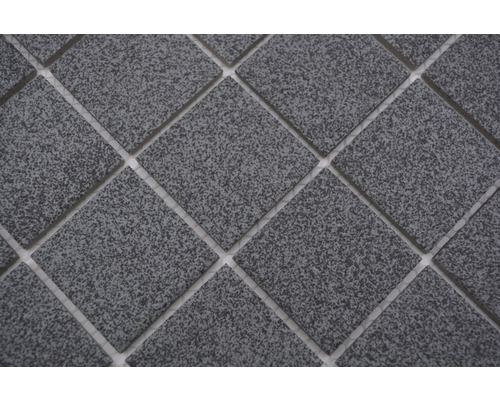 Prim-plan cu plăci pătrate pătate